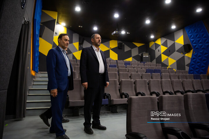 بازدید رئیس شورای عالی استان‌ها از پردیس سینمایی شهر رویاها و مرکز همایش‌های اصفهان