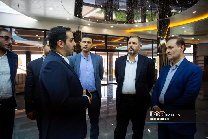 بازدید رئیس شورای عالی استان‌ها از پردیس سینمایی شهر رویاها و مرکز همایش‌های اصفهان