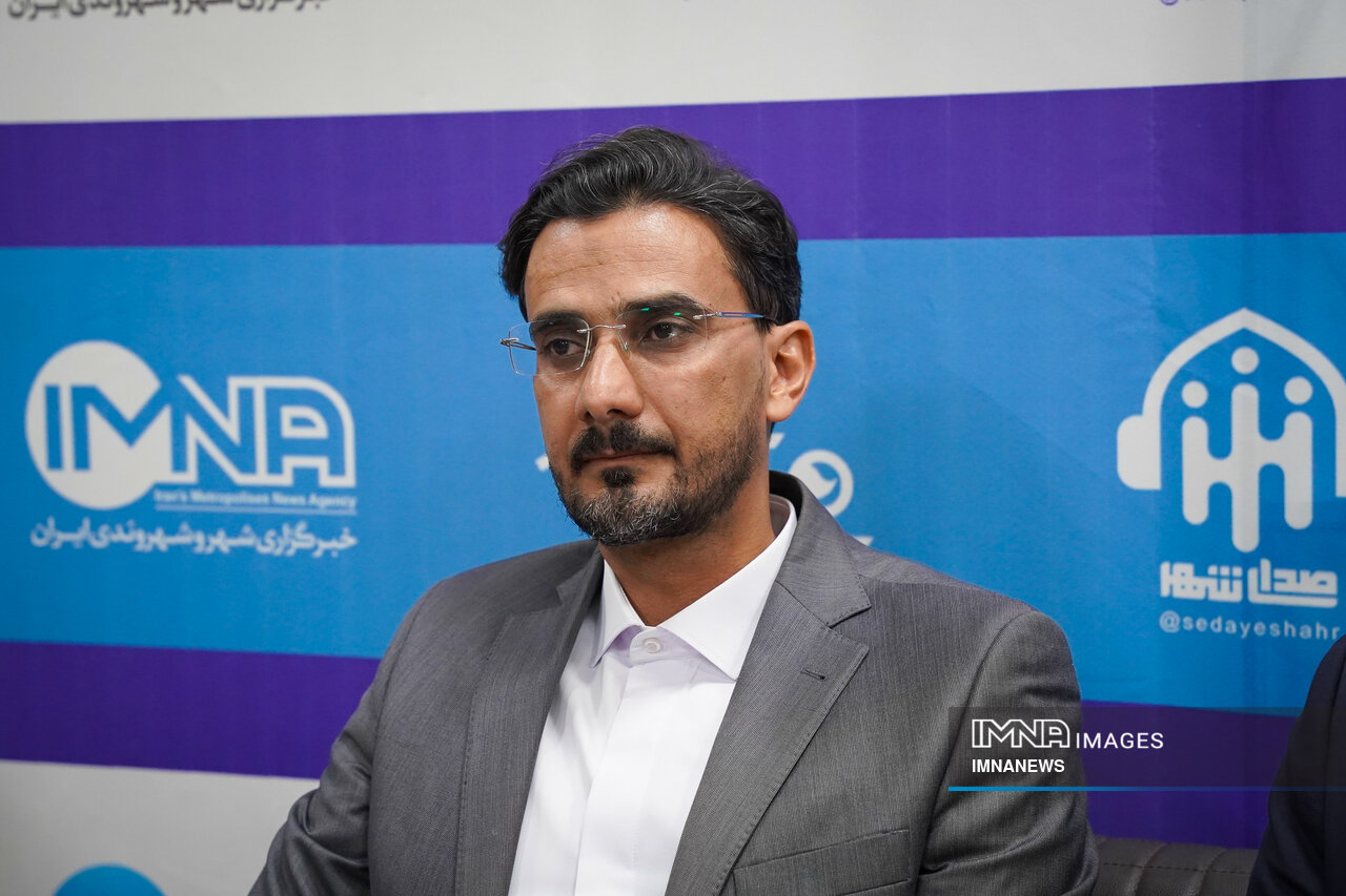 نقش سازمان‌های حمل‌ونقل بار در کاهش ترافیک و آلودگی هوای کلان‌شهرها