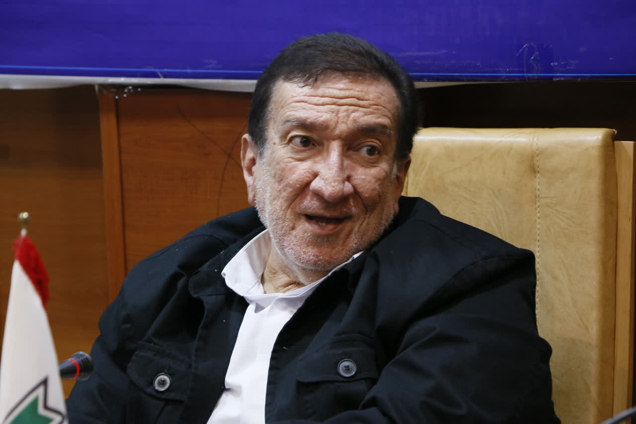 جاده‌های گلزارهای شهدا در چهارمحال‌وبختیاری نیازمند همکاری بنیاد مسکن است