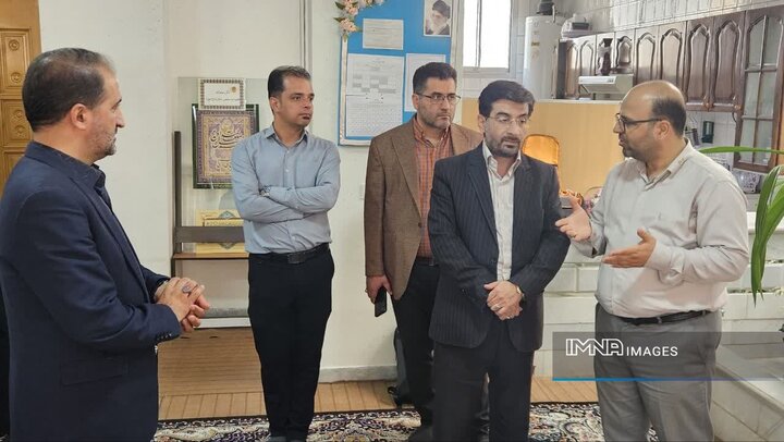 فعالیت‌های قرآنی بیشتر در فضای رسانه‌ای معرفی شود