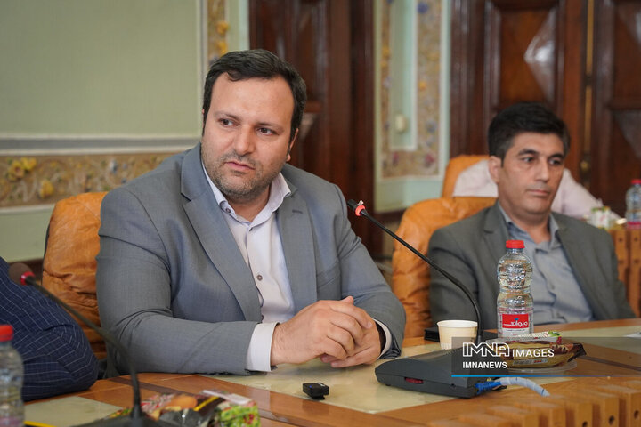 مدیریت شهر تأمین زیرساخت‌های گردشگری اصفهان را در دستور کار قرار دهد