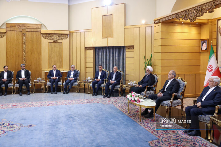 عزیمت رئیس جمهور به قطر