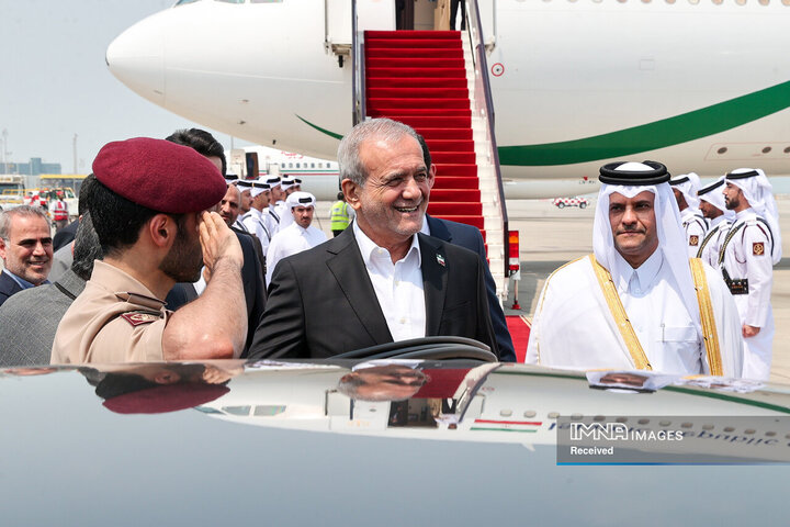 ورود رئیس جمهور به دوحه
