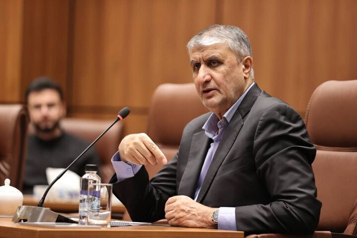 آغاز همکاری سازمان انرژی اتمی و دانشگاهها در قم آغاز همکاری سازمان انرژی اتمی و دانشگاهها در قم