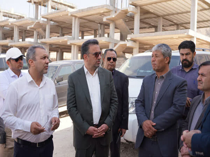 اجرای طرح نهضت ملی مسکن و محورهای مواصلاتی فارس تسریع شود