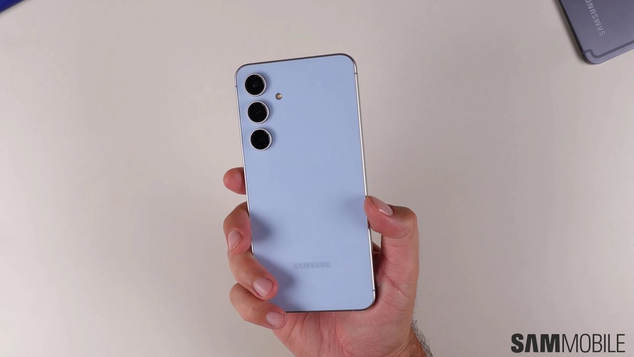 قیمت s25 fe + مشخصات و مقایسه با s24 fe