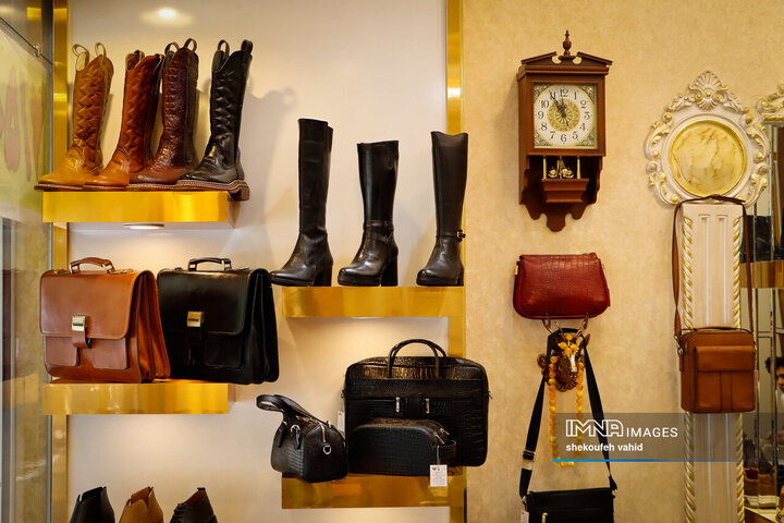 داستان چرم و کفش