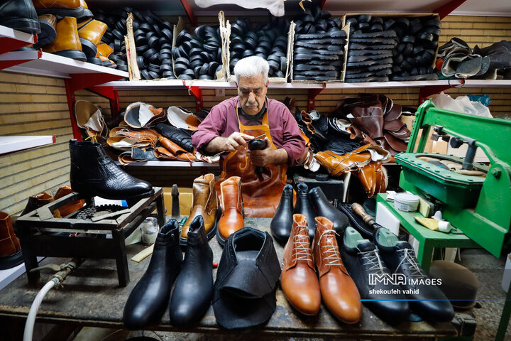 داستان چرم و کفش