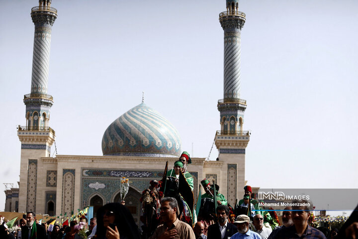 آیین استقبال از ورود کاروان نمادین حضرت معصومه(س) به شهر مقدس قم