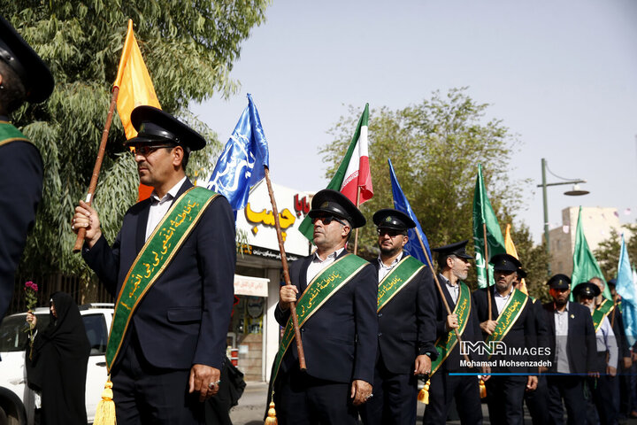 آیین استقبال از ورود کاروان نمادین حضرت معصومه(س) به شهر مقدس قم