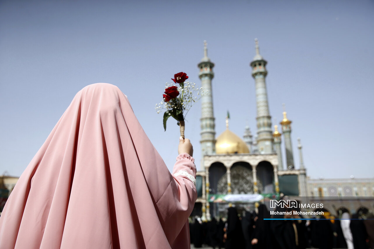آیین استقبال از ورود کاروان نمادین حضرت معصومه(س) به قم