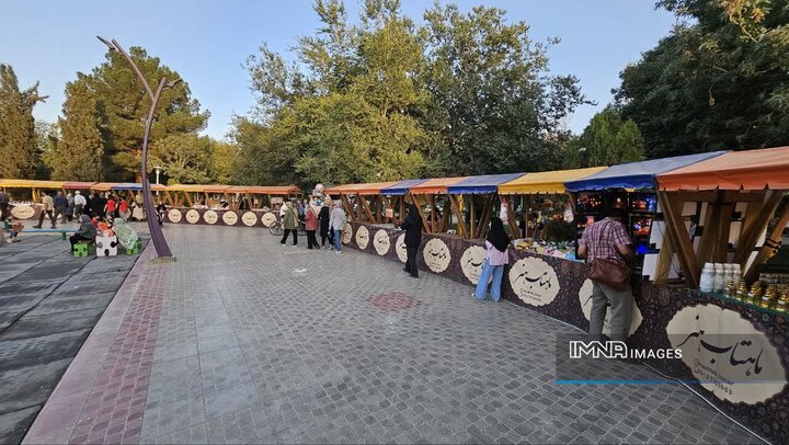 توانمندسازی شهروندان با ایجاد فرصت‌های کسب‌وکار خانگی در منطقه ۱۰ اصفهان