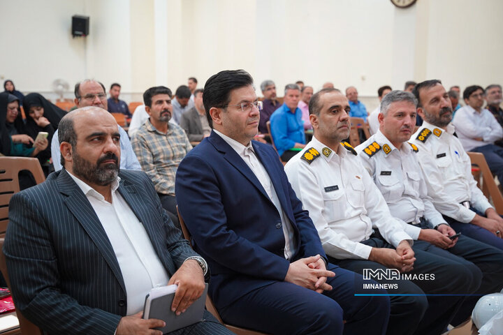 جلسه هماهنگی ستاد مهر 1404 منطقه 14 شهرداری اصفهان