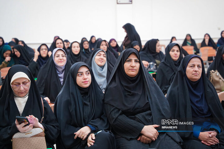 جلسه هماهنگی ستاد مهر 1404 منطقه 14 شهرداری اصفهان