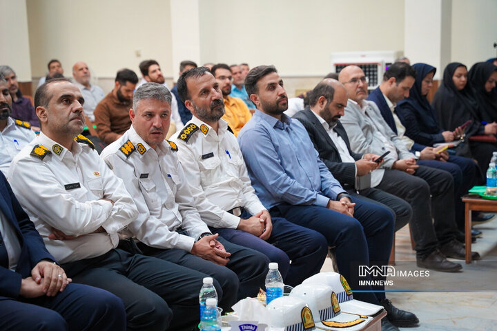 جلسه هماهنگی ستاد مهر 1404 منطقه 14 شهرداری اصفهان