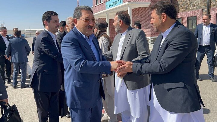 وزیر صنعت، معدن و تجارت وارد استان هرات افغانستان شد