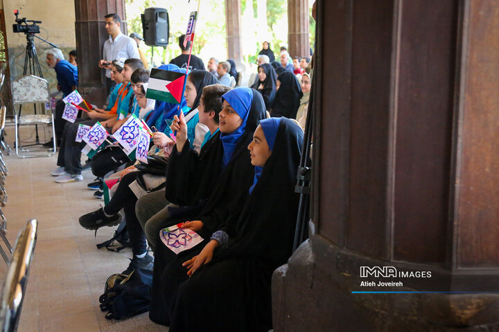 آیین رونمایی از پوستر سی‌و‌هفتمین جشنواره فیلم کودکان و نوجوانان