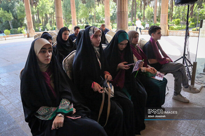 آیین رونمایی از پوستر سی‌و‌هفتمین جشنواره فیلم کودکان و نوجوانان