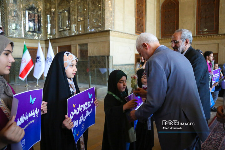 آیین رونمایی از پوستر سی‌و‌هفتمین جشنواره فیلم کودکان و نوجوانان