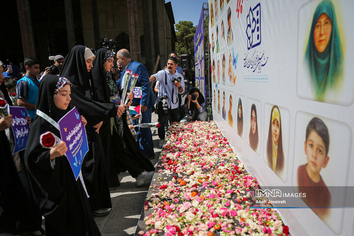 آیین رونمایی از پوستر سی‌و‌هفتمین جشنواره فیلم کودکان و نوجوانان