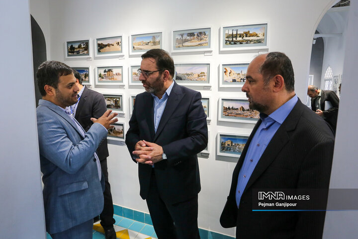 بازدید اعضای مجمع شهرهای تاریخی ایران از مجموعه تخت فولاد