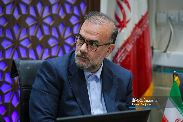 بازدید اعضای مجمع شهرهای تاریخی ایران از مجموعه تخت فولاد