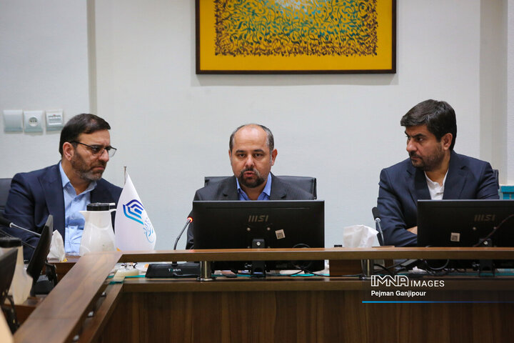 بازدید اعضای مجمع شهرهای تاریخی ایران از مجموعه تخت فولاد