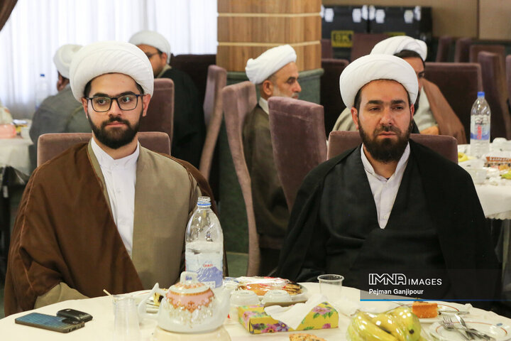 گردهمائی ائمه جماعات شهرداری اصفهان