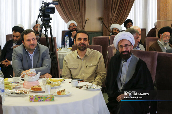 گردهمائی ائمه جماعات شهرداری اصفهان