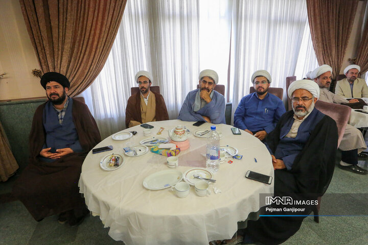 گردهمائی ائمه جماعات شهرداری اصفهان