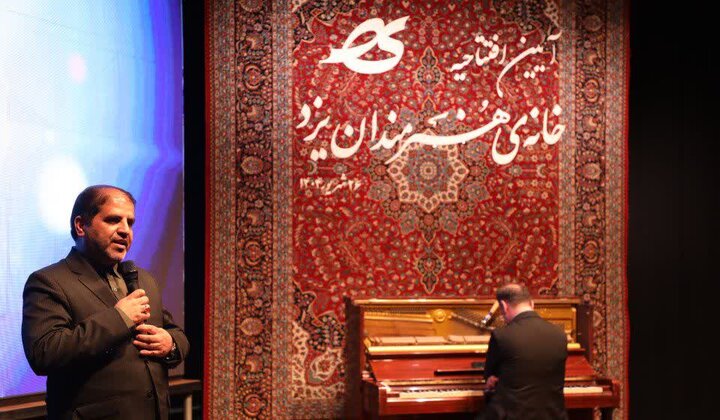 هنر می‌تواند پلی برای ارتباط میان نسل‌ها باشد