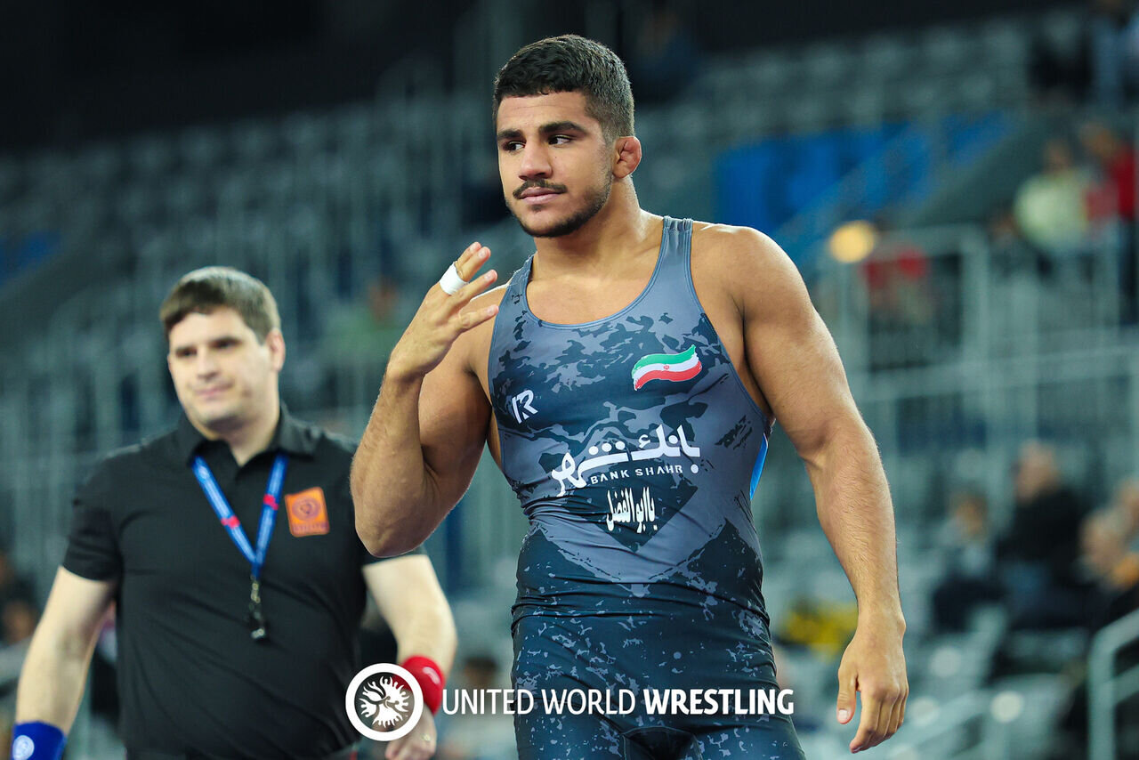 کشتیگیران ما برای پرچم جنگیدند/ هیچ موفقیتی اتفاقی رقم نمیخورد