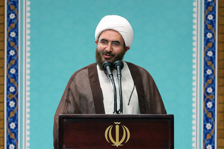 مسئله زیست عفیفانه به حیات طیبه جامعه اسلامی پیوند خورده است