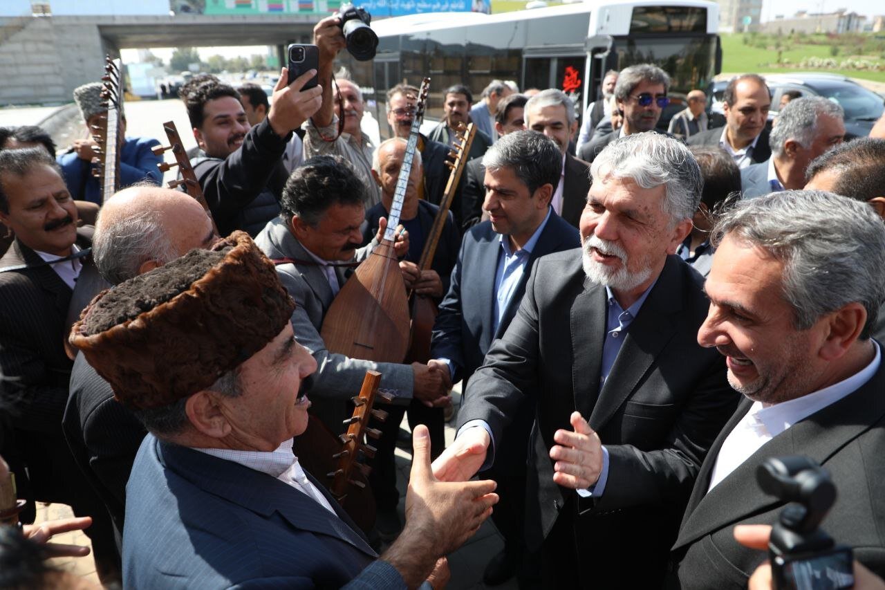 سفر وزیر فرهنگ به اردبیل برای حضور در جشنواره بینالمللی عاشیقلار