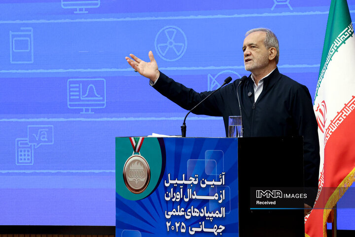 تجلیل از مدال آوران المپیادهای علمی جهان