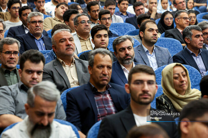 تجلیل از مدال آوران المپیادهای علمی جهان