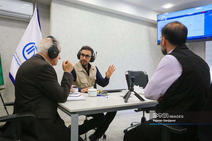 حضور رئیس شورای شهر اصفهان در سامانه ۱۳۷