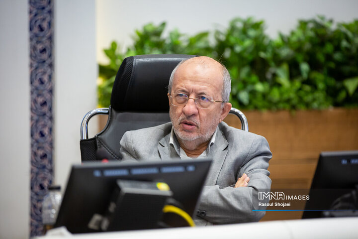 ظرفیت کشورهای همکار در خرید واگن‌های مترو مورد استفاده قرار گیرد