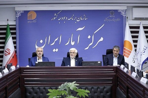 دولت چهاردهم با مرکز آمار ایران دستوری برخورد نمی‌کند