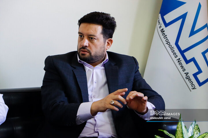 حضور مدیر بحران و پدافند غیرعامل شهرداری اصفهان در خبرگزاری ایمنا