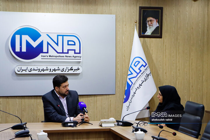 حضور مدیر بحران و پدافند غیرعامل شهرداری اصفهان در خبرگزاری ایمنا