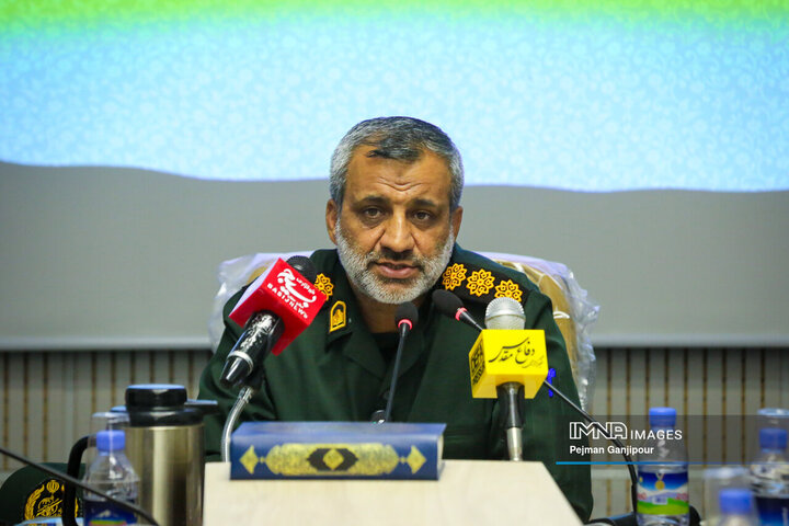 دفاع مقدس بیش از هر چیز با حضور مردم و معنویت به پیروزی رسید