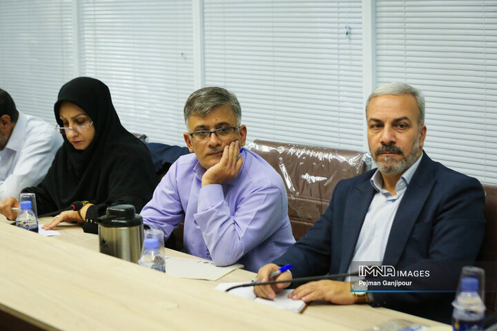 نشست خبری ستاد بزرگداشت هفته دفاع مقدس در اصفهان