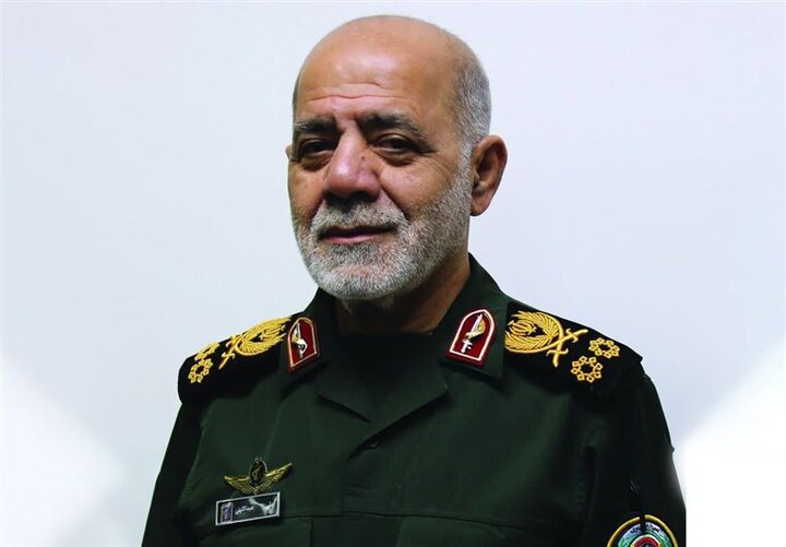 سرلشکر عبداللهی: در دفاع از انقلاب و کشور از همه ظرفیتها استفاده میکنیم