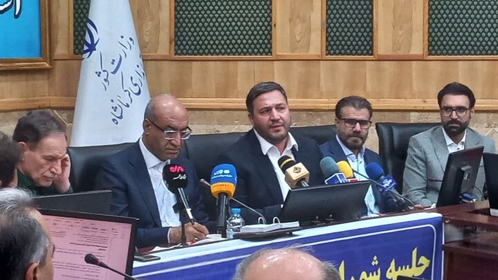 آموزش و پرورش زیربنای توسعه کشور/ همدلی ملی راه عبور از مشکلات است