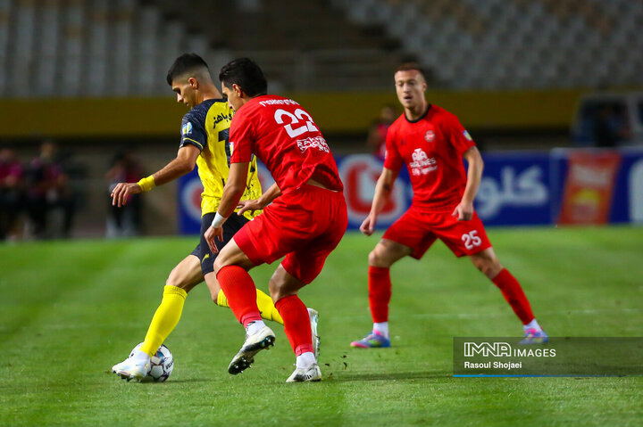 هفته چهارم لیگ برتر فوتبال؛ سپاهان - تراکتور