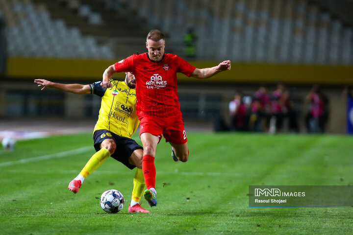 هفته چهارم لیگ برتر فوتبال؛ سپاهان - تراکتور