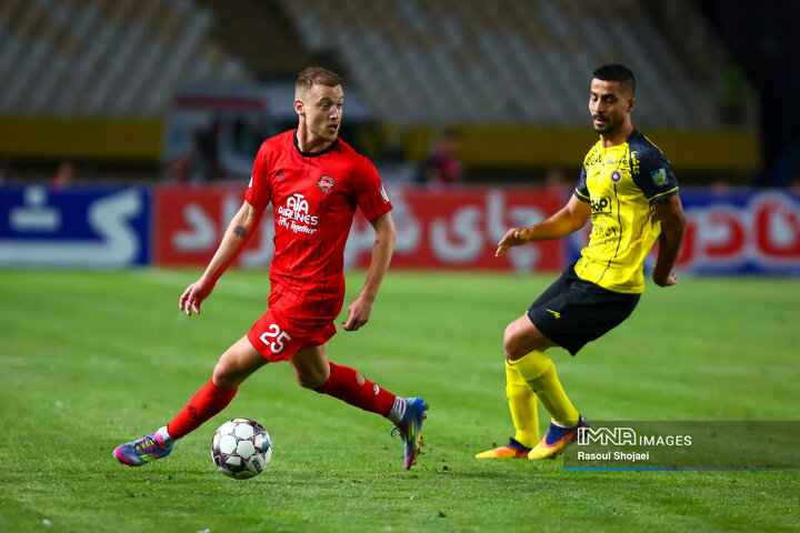 هفته چهارم لیگ برتر فوتبال؛ سپاهان - تراکتور