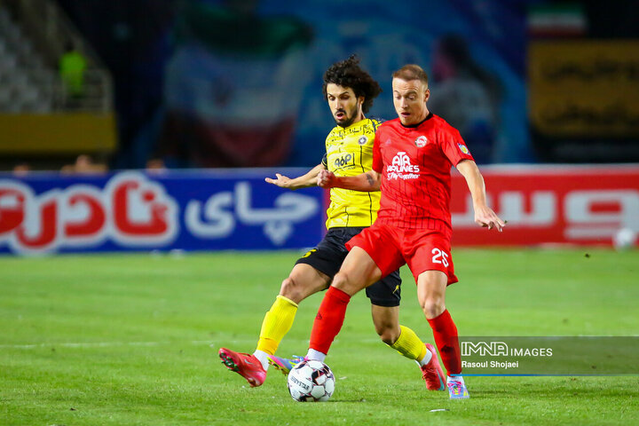 هفته چهارم لیگ برتر فوتبال؛ سپاهان - تراکتور